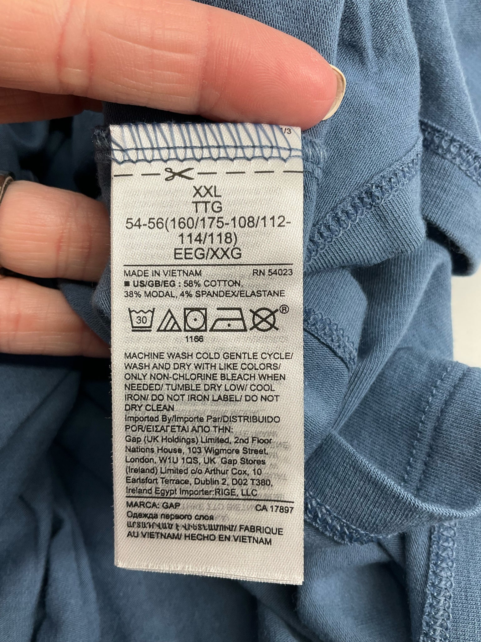 Gap Slate Blue Solid Pre-Owned Ladies Sleeveless Top - Size 2XL