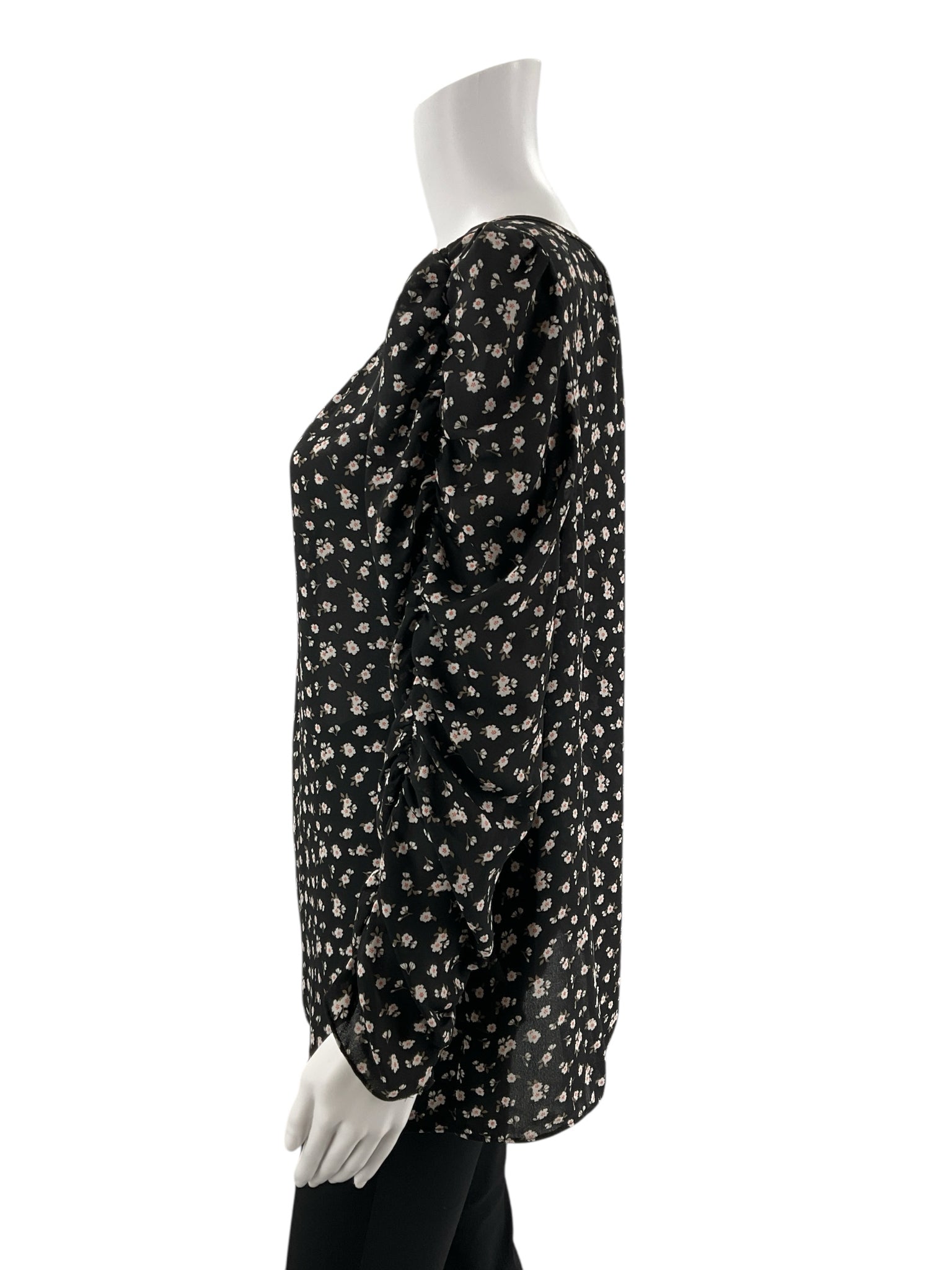 Max Studio white and black floral peasant top, size large, featuring a boho tunic style with romantic details.