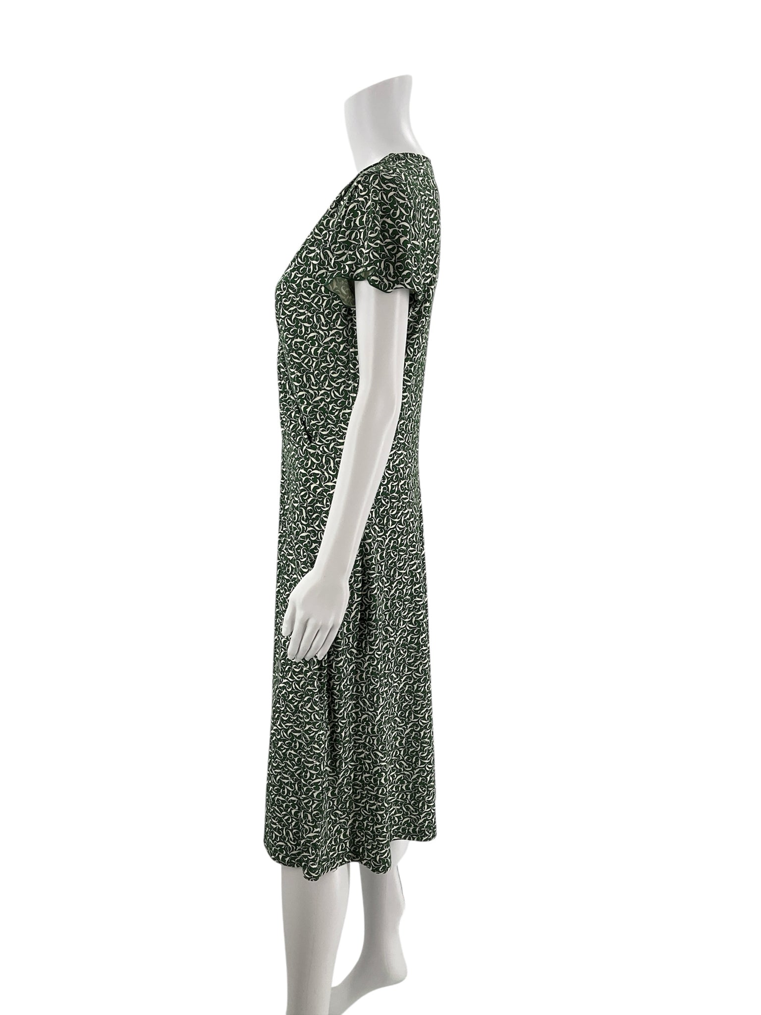 Charter Club Ivory/Green Print Pre-Owned Ladies Dress - Size 8