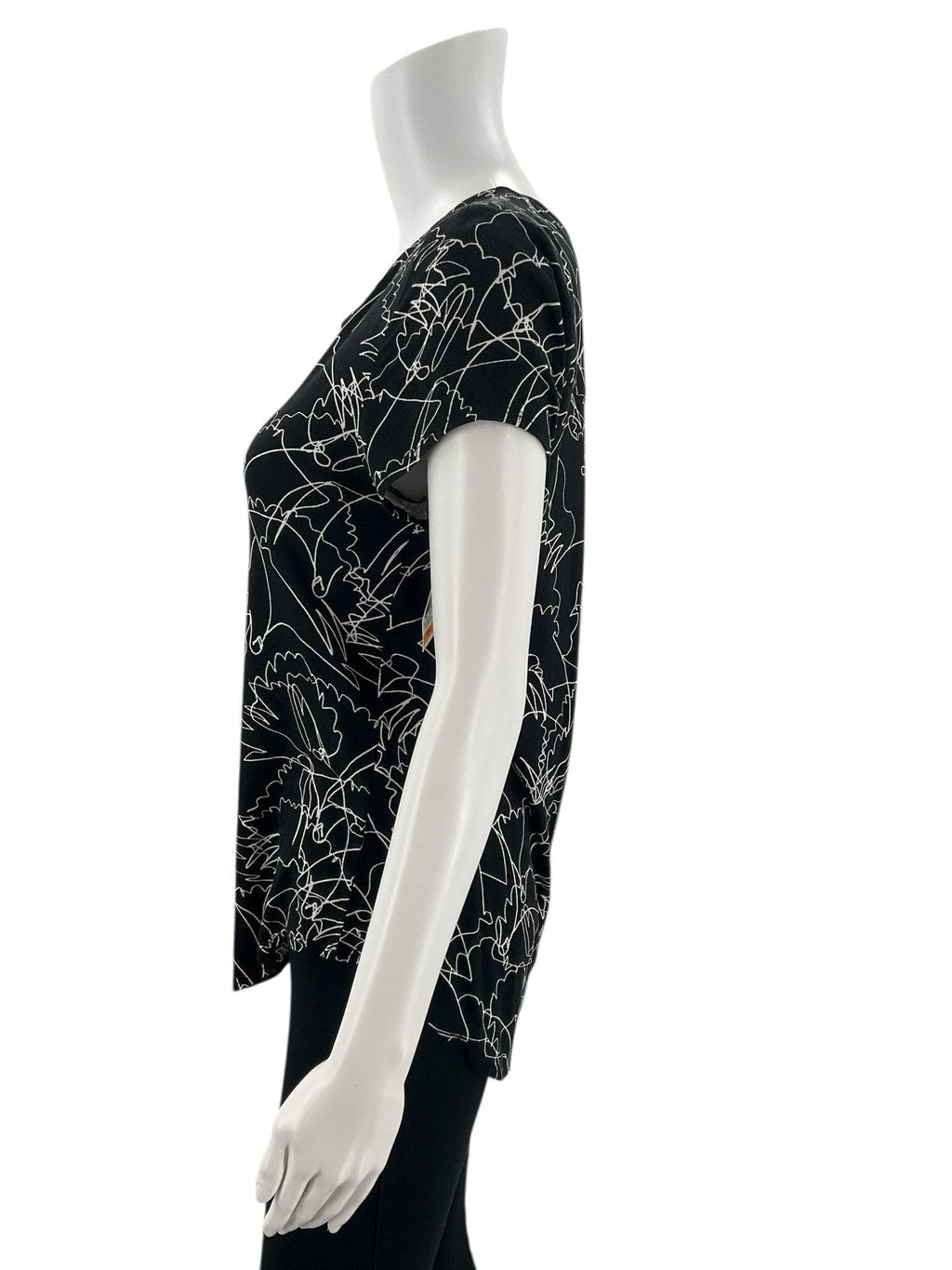 Alfani Black/White Print Top - Size Small - Margaret’s Fine Consignment