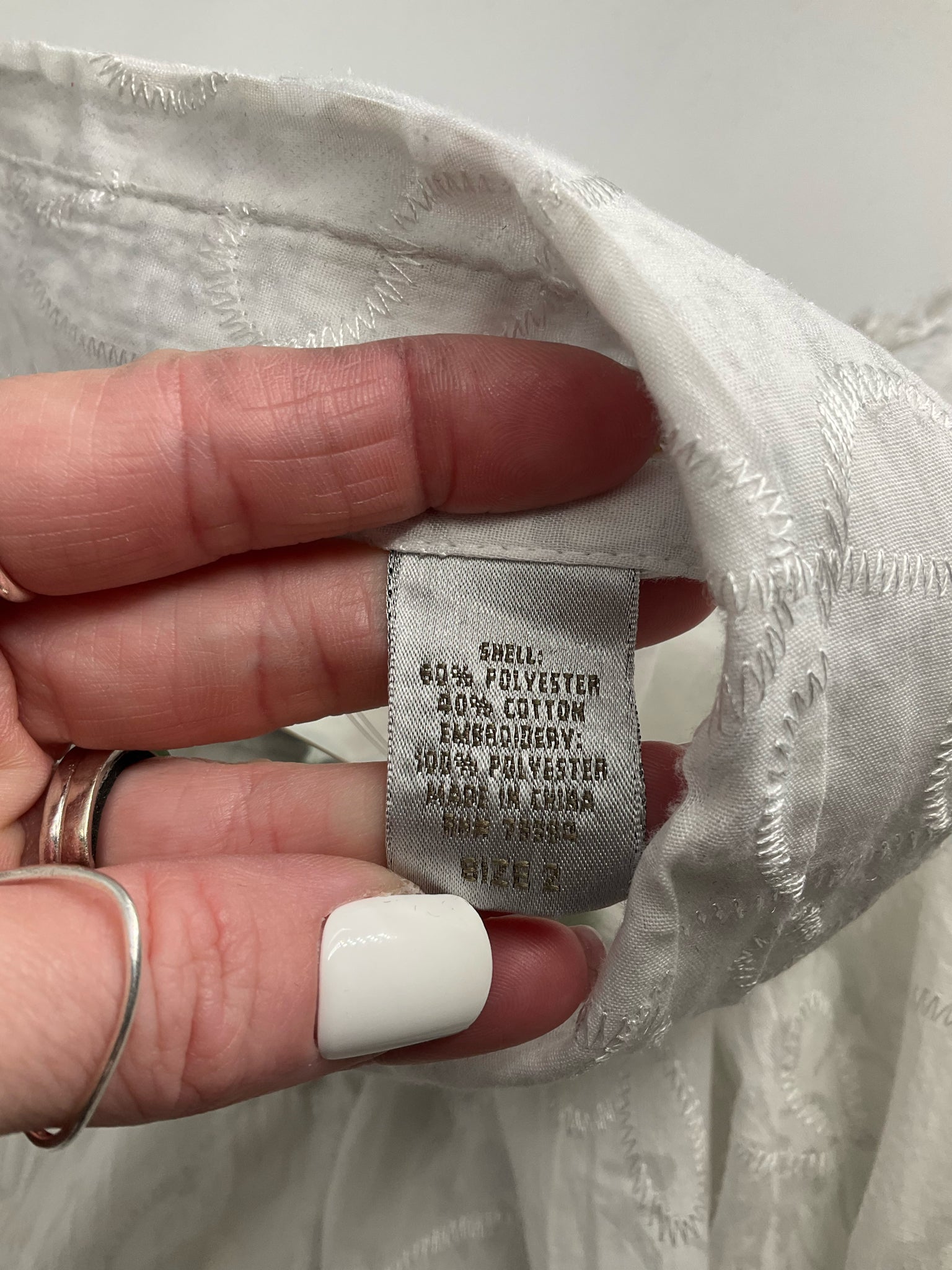 Chico's - White Solid Pre-Owned Ladies Casual Top - Size Large