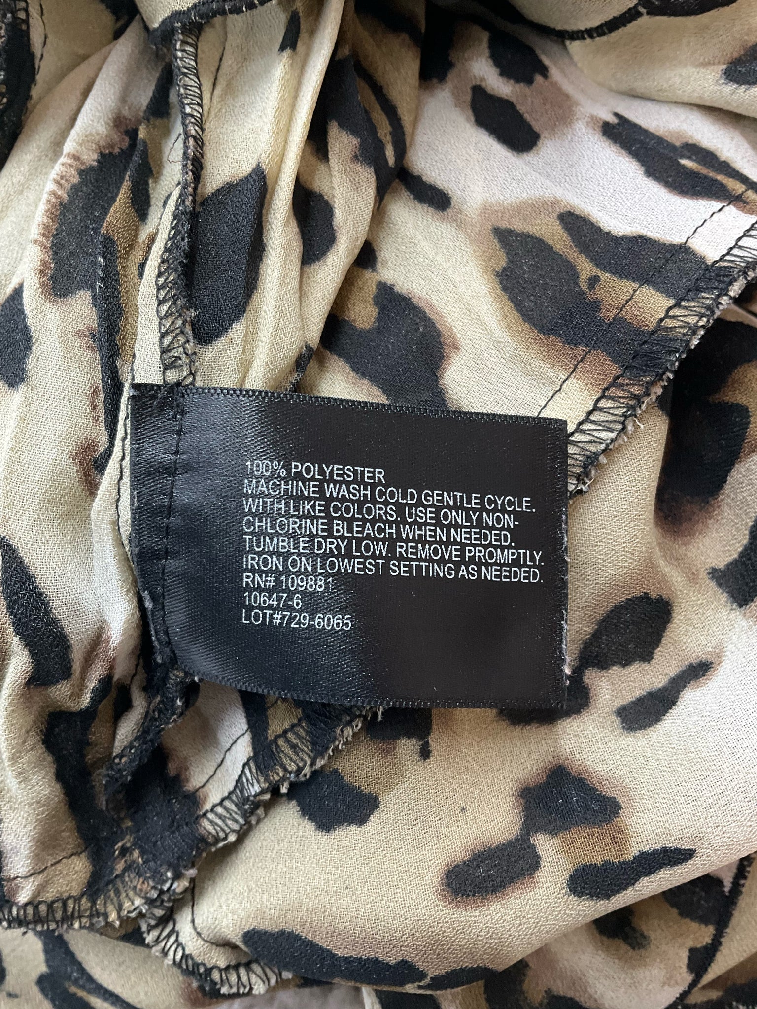 East 5th Brown/Black/Tan Animal Pre-Owned Ladies Top - Size Small Petite