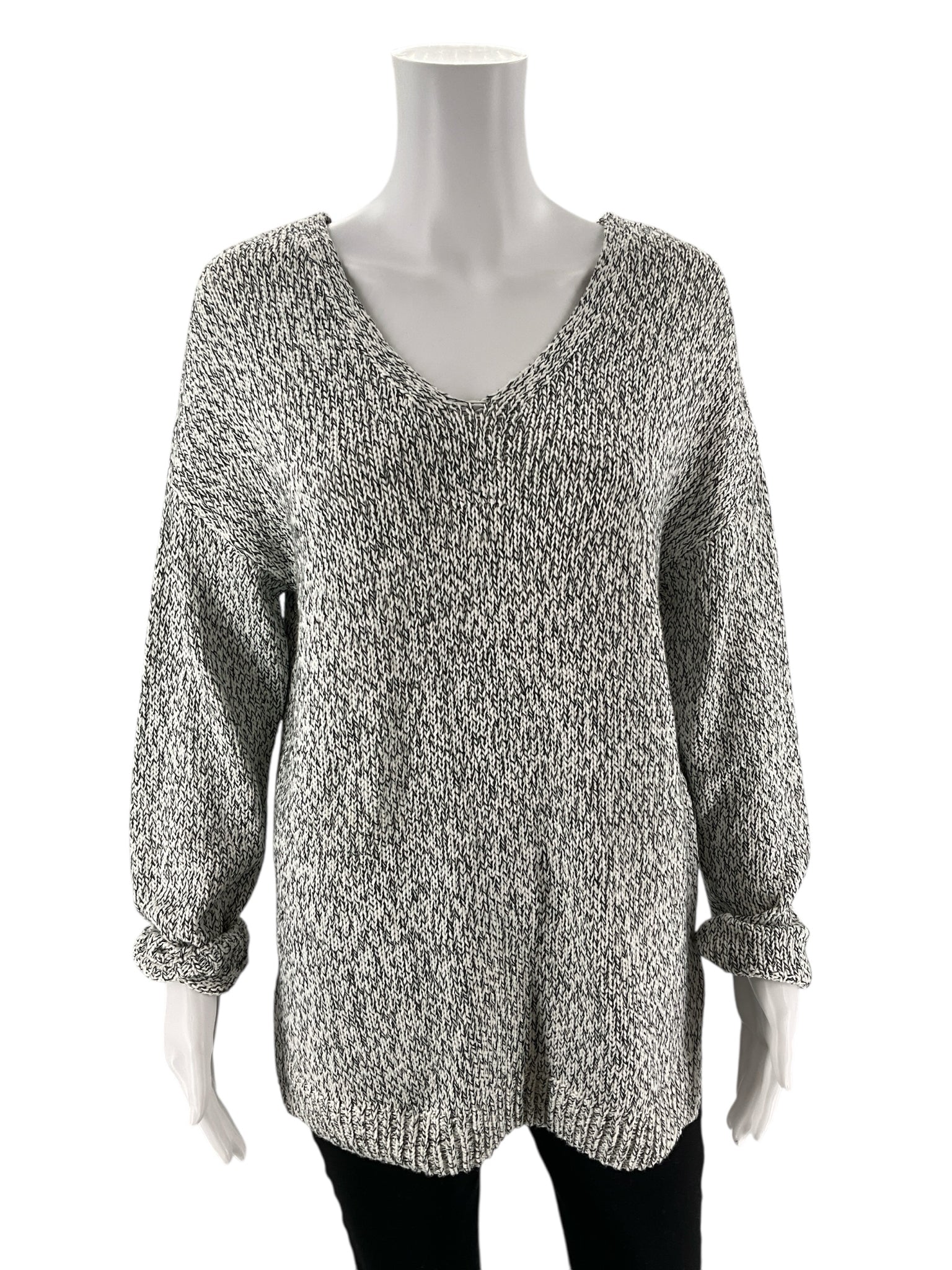 Cupcake -  white/black Heathered Pre-Owned Ladies Casual Top - Size M