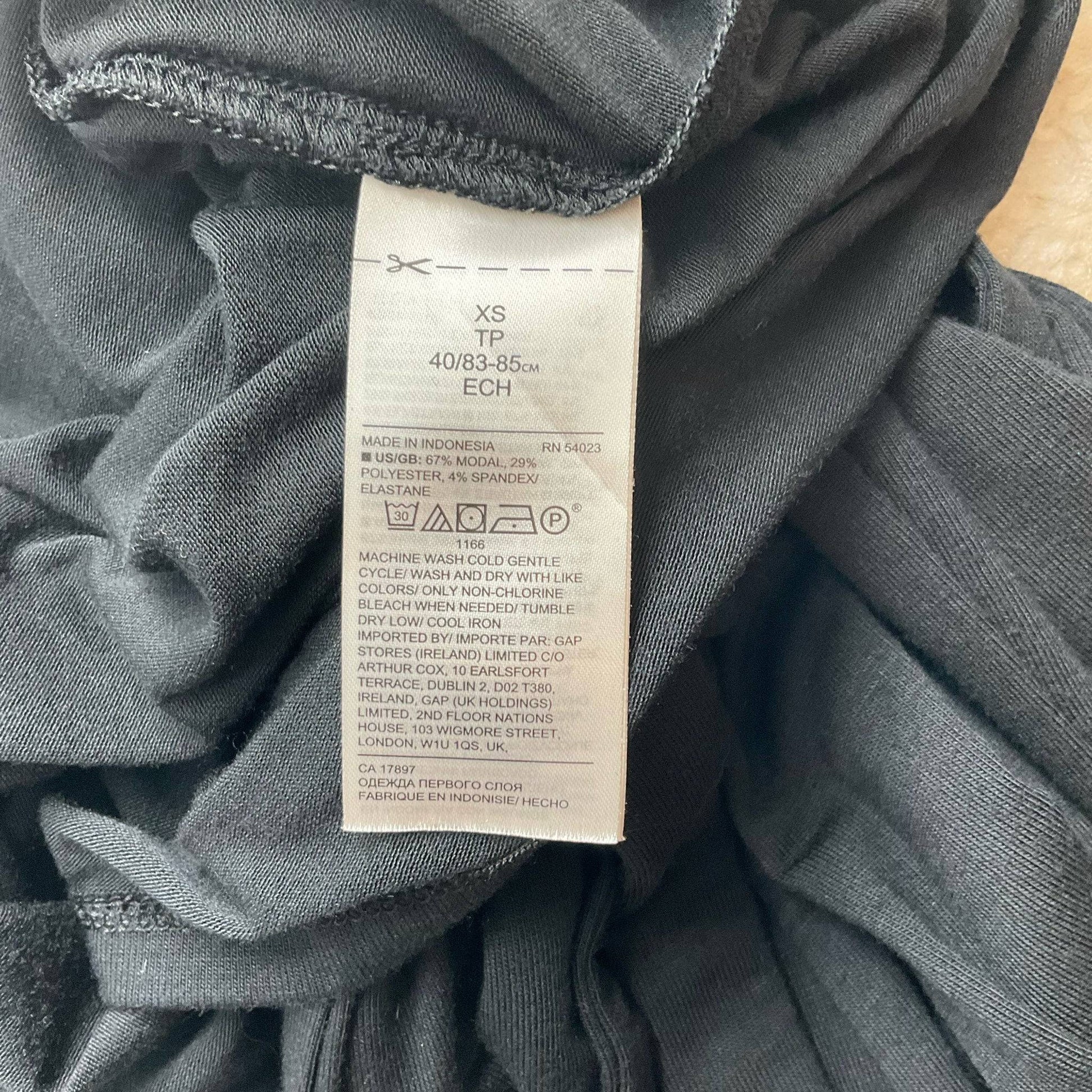 Banana Republic Black Solid Top - Size XS - Margaret’s Fine Consignment