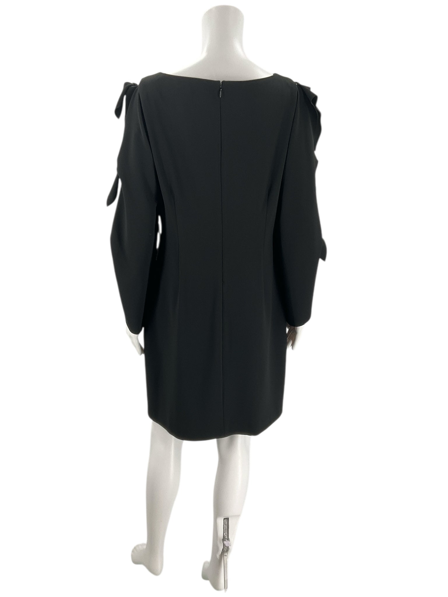 Vince Camuto Black Solid Pre-Owned New with Tags Ladies Dress - Size Large Petite - Margaret’s Fine Consignment