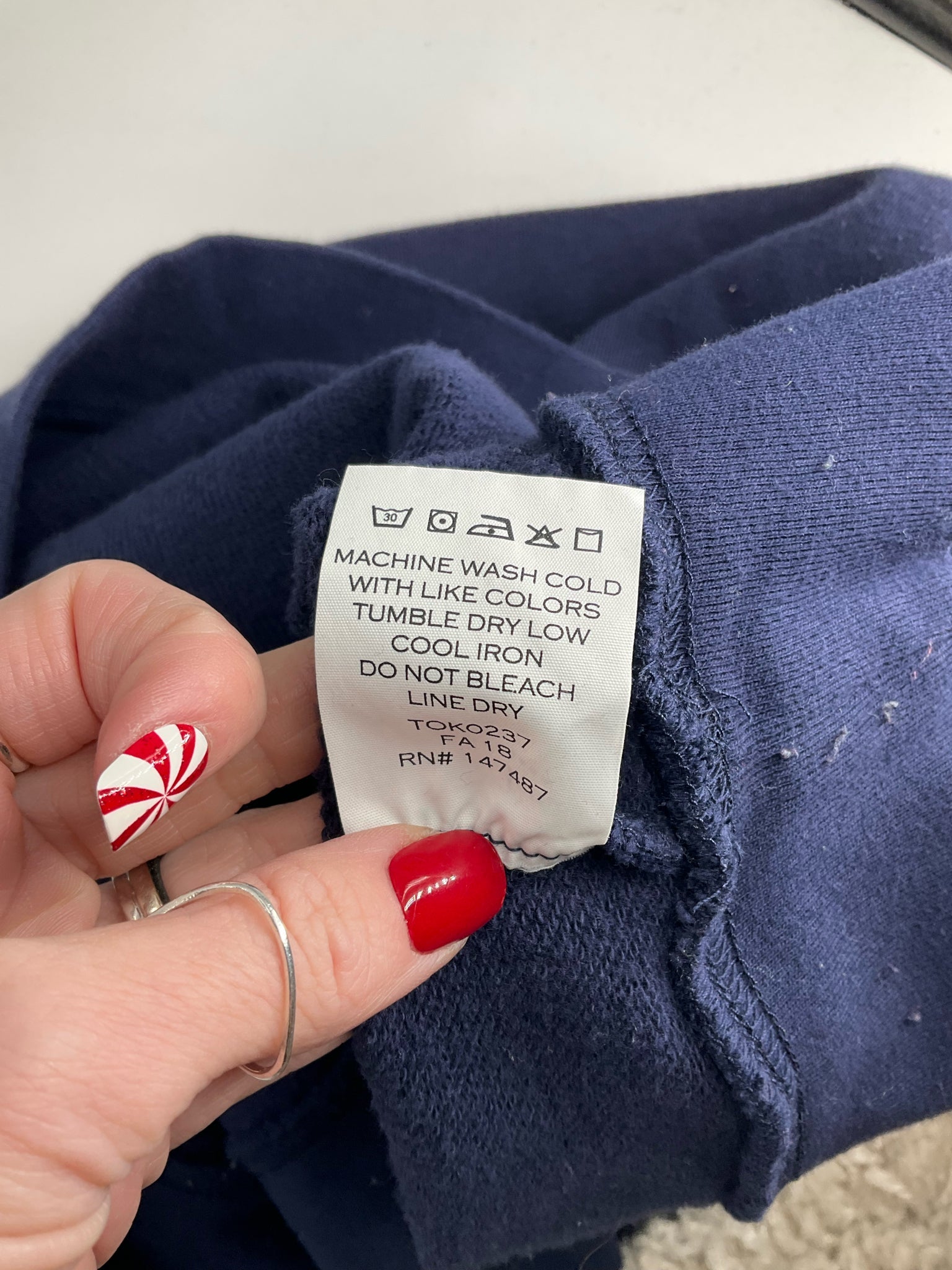 DRAPER JAMES - Navy Words Pre-Owned Ladies Casual Top - Size XL