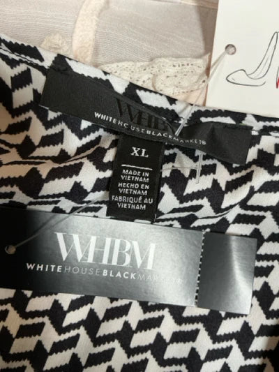 White House Black Market Black/White Print Pre-Owned Ladies Top - Size XL