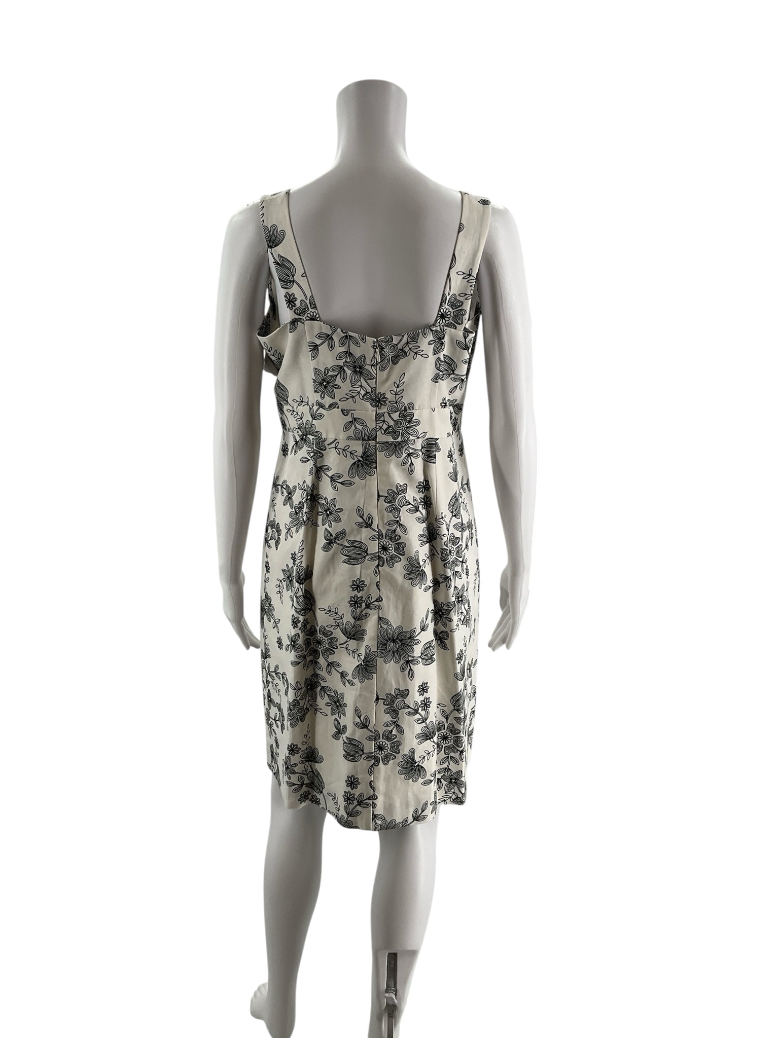 Ann Taylor sleeveless sheath dress in white and black floral print, size 6, featuring a square neckline and new with tags.