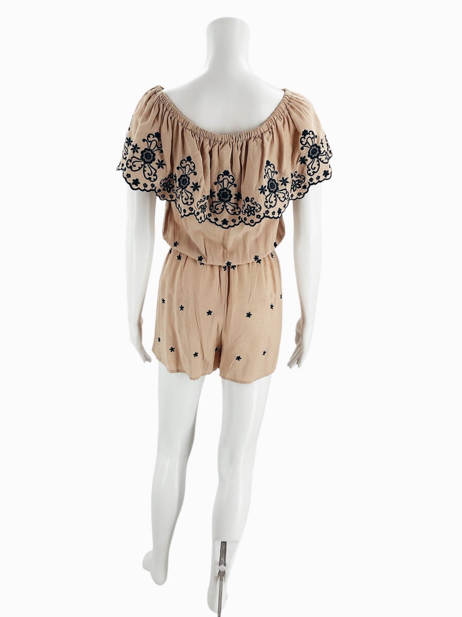 Love Tree Romper Tree Size Small - Margaret’s Fine Consignment