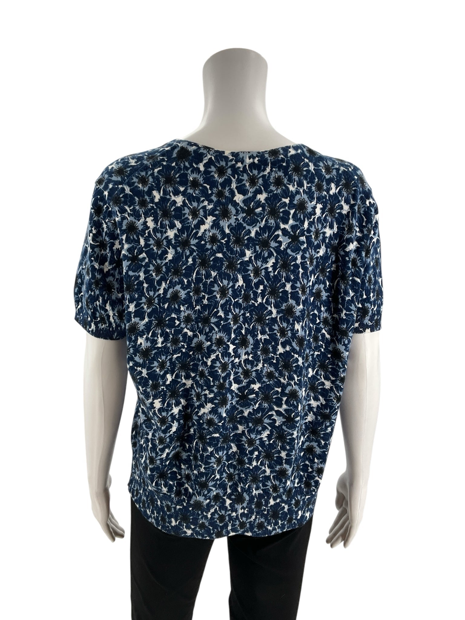 Brooks Brothers Navy/White Floral Pre-Owned Ladies Top - Size Large