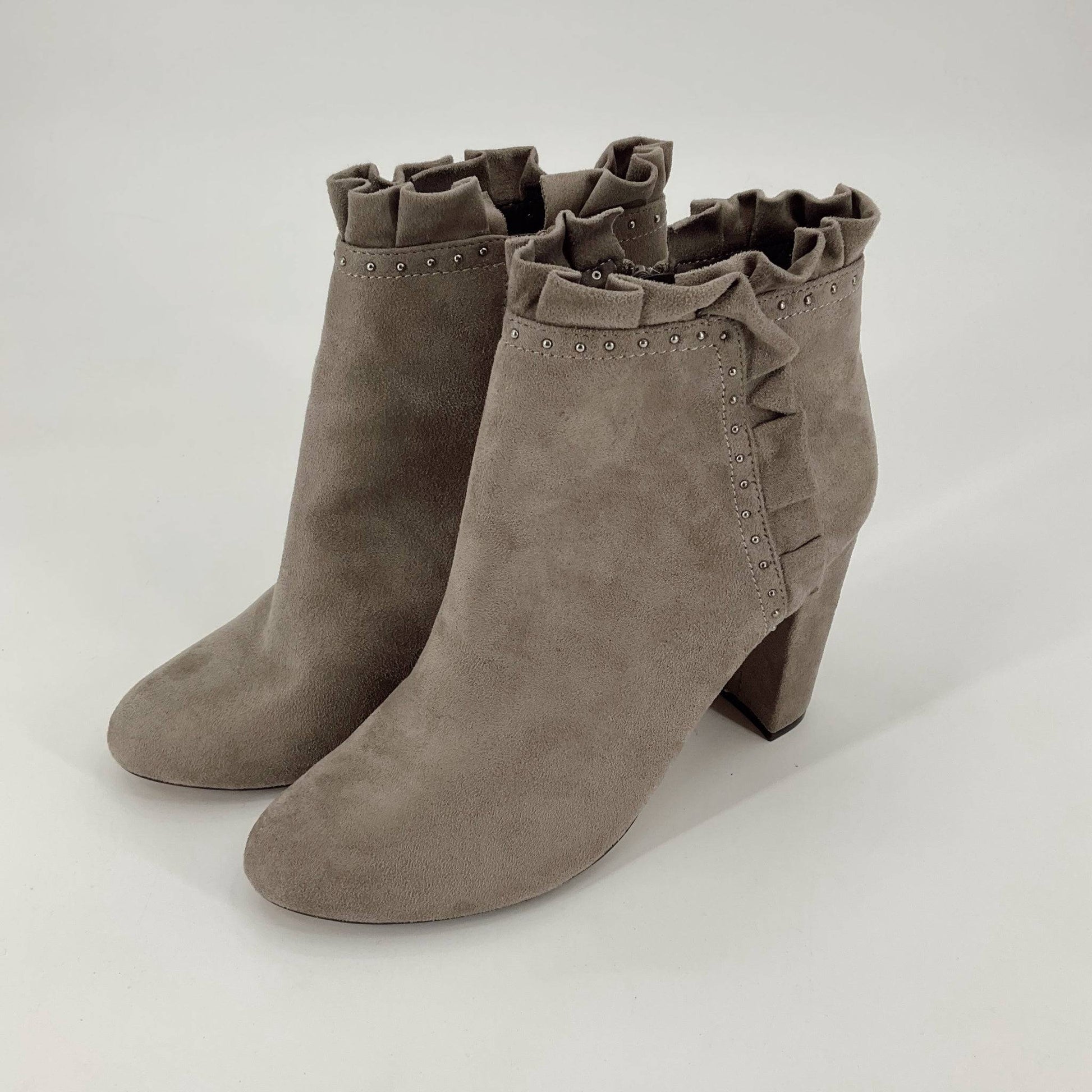 XOXO Tan Suede Pre-Owned Ladies Booties - Size 11 - Margaret’s Fine Consignment