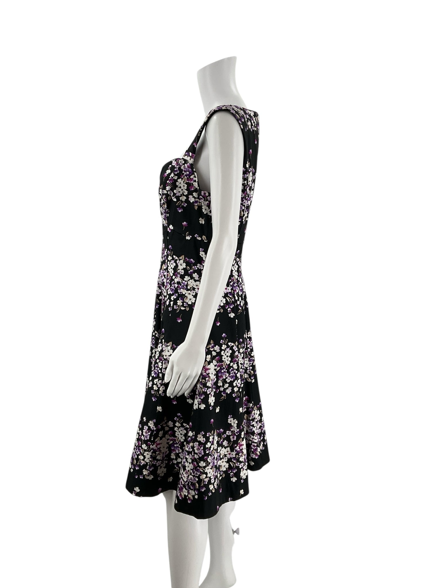 White Black Market Black/White/Purple Floral Pre-Owned Ladies Dress - Size 10