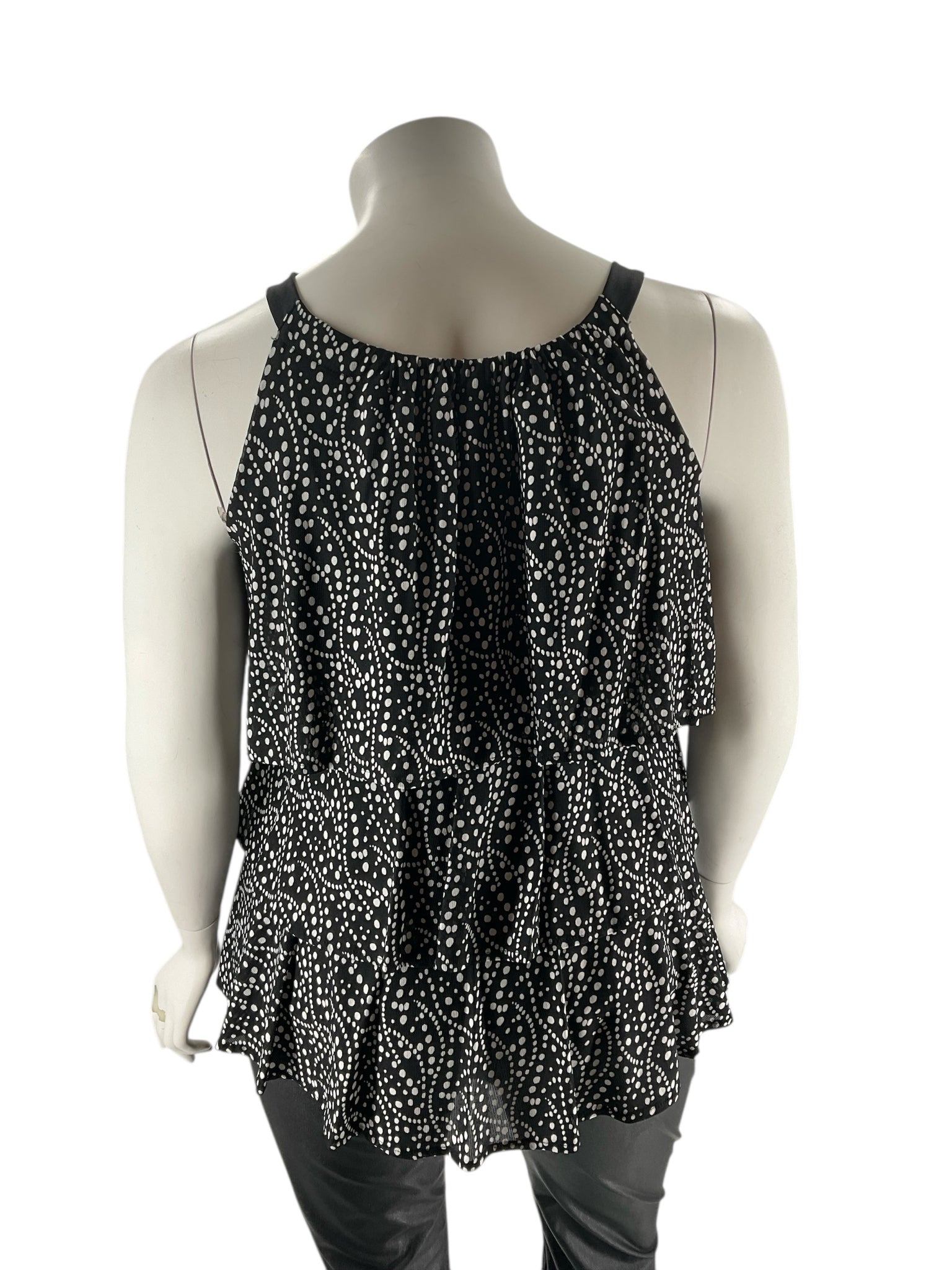 Style & Co Black/White Dots Pre-Owned Ladies Top - Size 0X