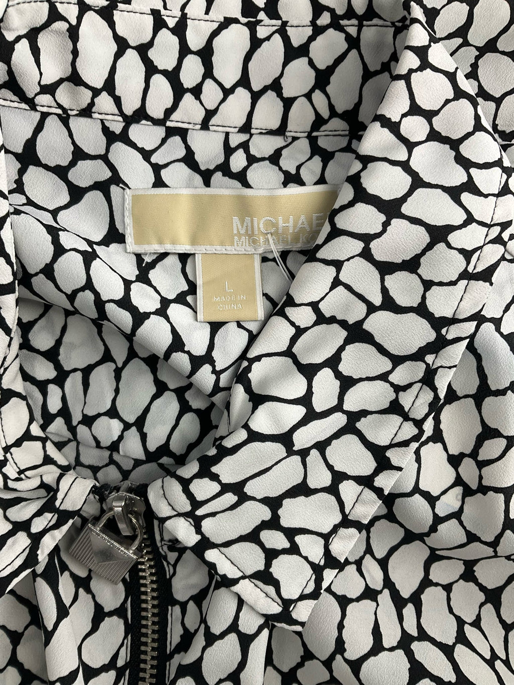 MK -  white/black Print Pre-Owned Ladies Casual Top - Size L