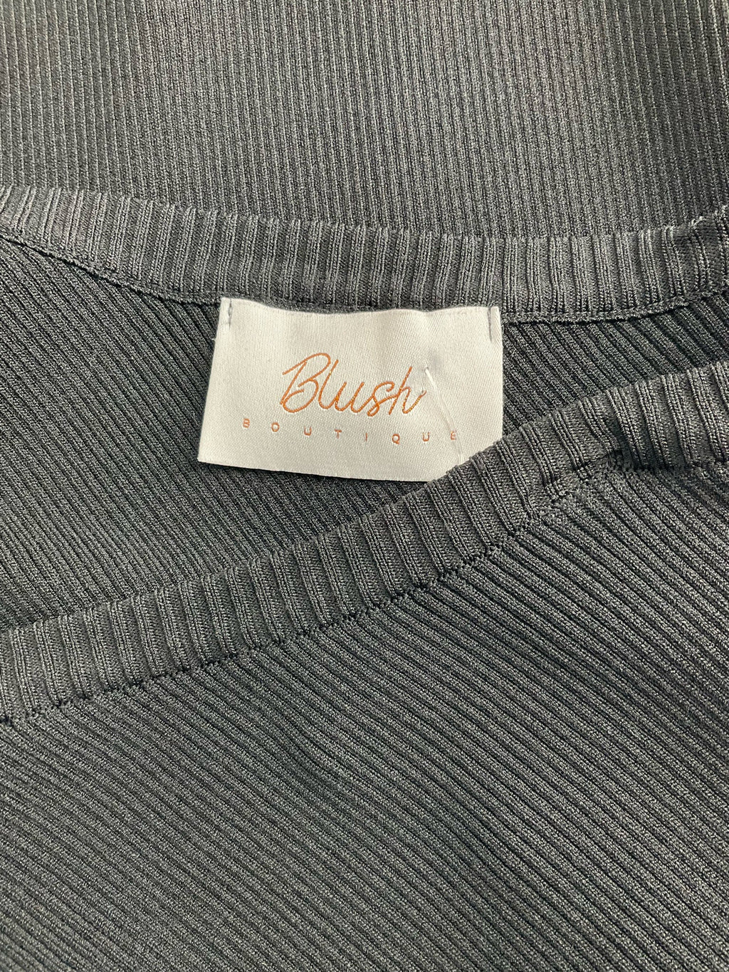 Blush Boutique - Black Ribbed Pre-Owned Ladies Casual Top - Size Medium