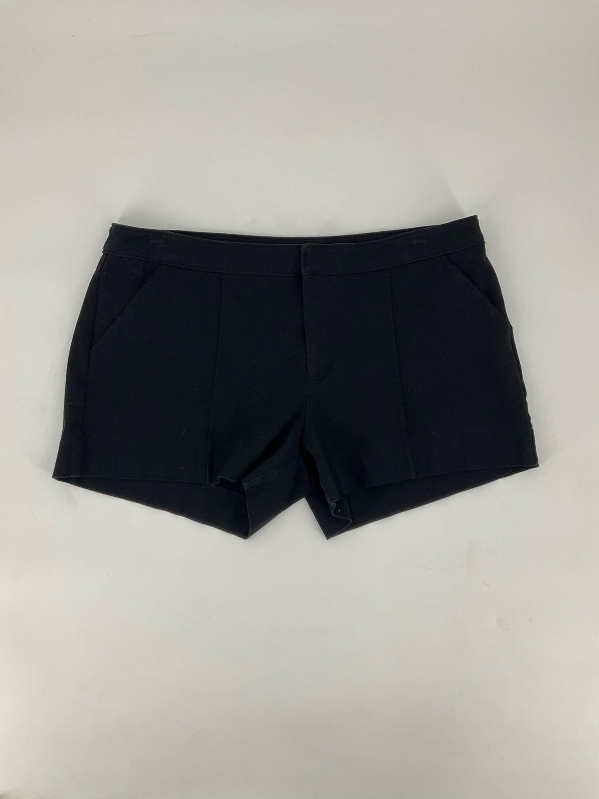 Nicole Miller Black Solid Pre-Owned Ladies Shorts - Size 8