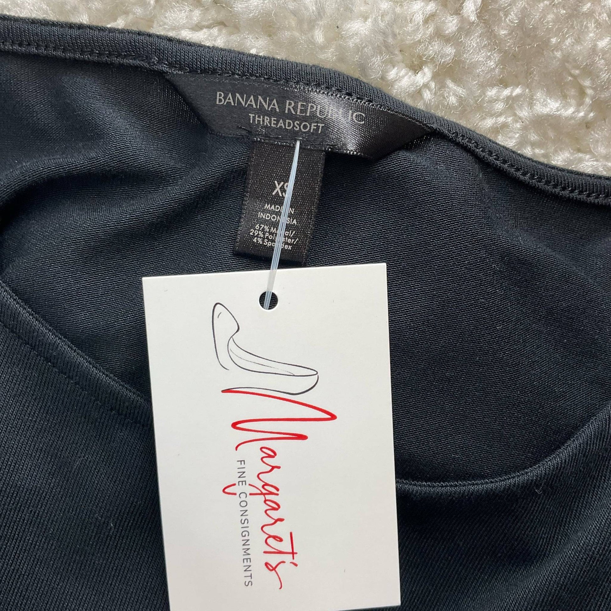 Banana Republic Black Solid Top - Size XS - Margaret’s Fine Consignment