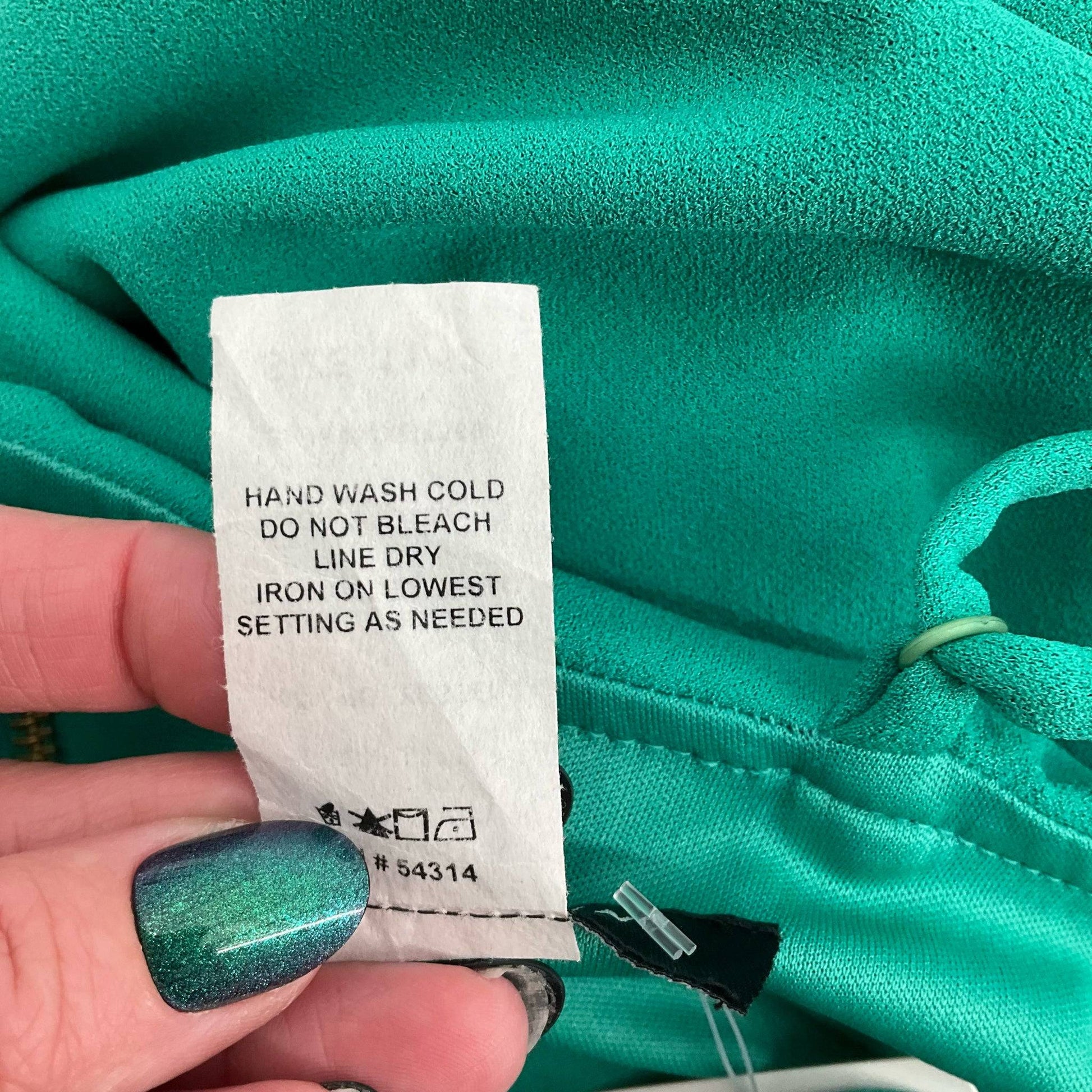 B Darlin Green Pre-Owned Mini Dress - Size 11/12 - Margaret’s Fine Consignment