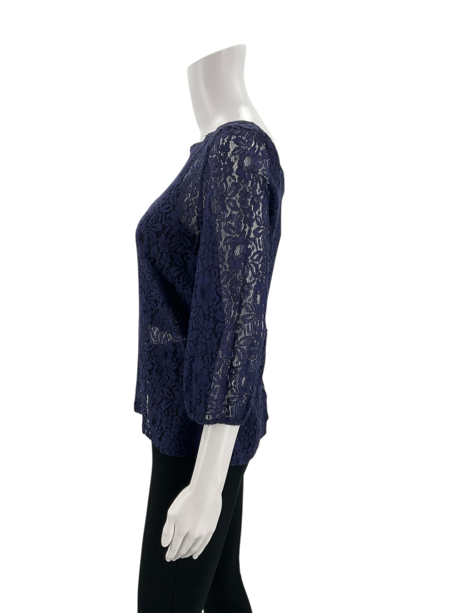 Side profile of Loft Blue Lace Pre-Owned Top - Size M showing scalloped hem and flattering silhouette in soft lace fabric.