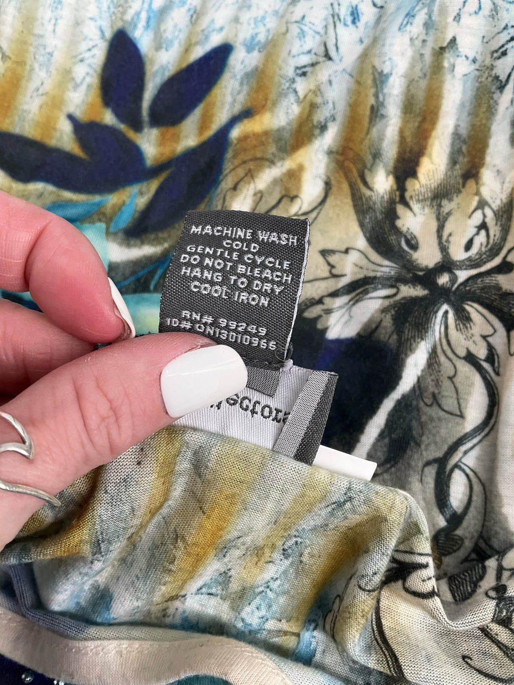 Liz & Me Cream/Blue/Green Floral Pre-Owned Casual Top -  Size 1X