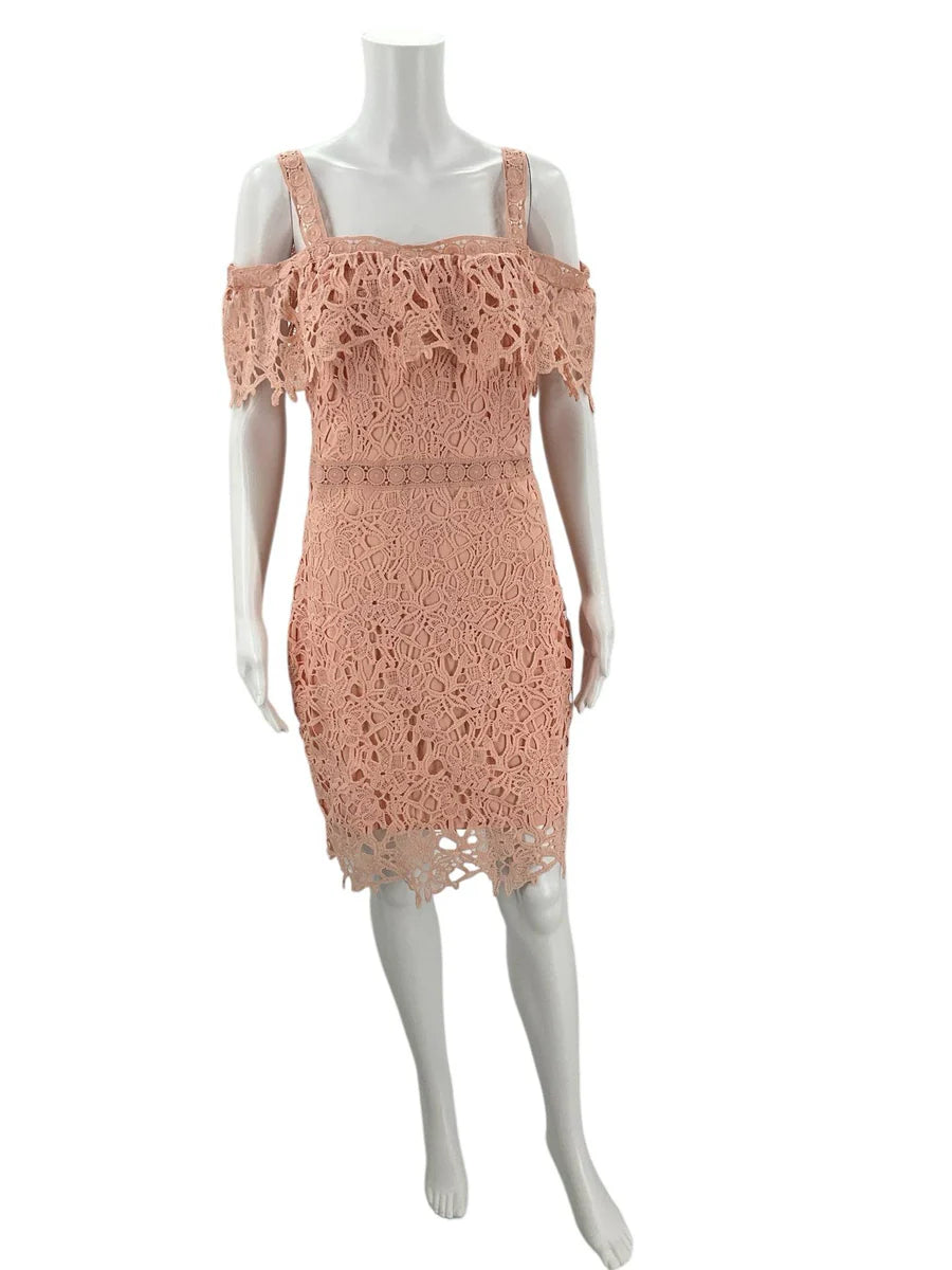 Main Strip Pink Solid Pre-Owned Ladies Dress - Size Large