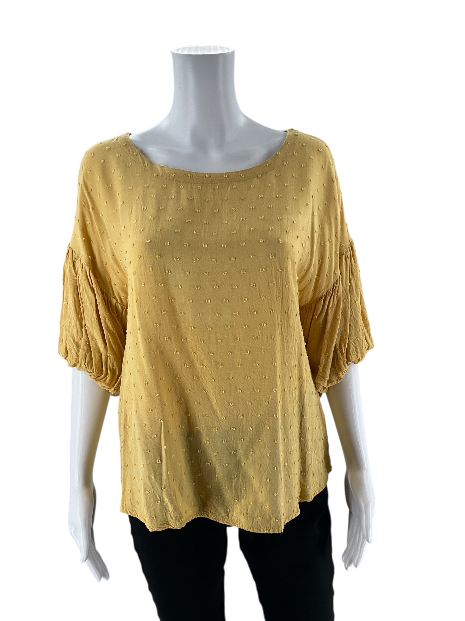 Mine - Yellow Solid Pre-Owned Ladies Casual Top - Size Medium