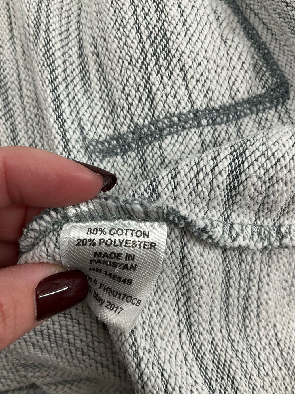 Free Planet Gray Hoodie Pre-Owned Ladies Top - Size Medium